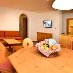 Neben Der Gondelbahn - Haus Nord Brixen im Thale