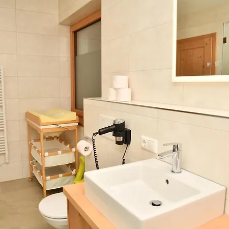 Apartment Neben Der Gondelbahn - Haus Nord Brixen im Thale