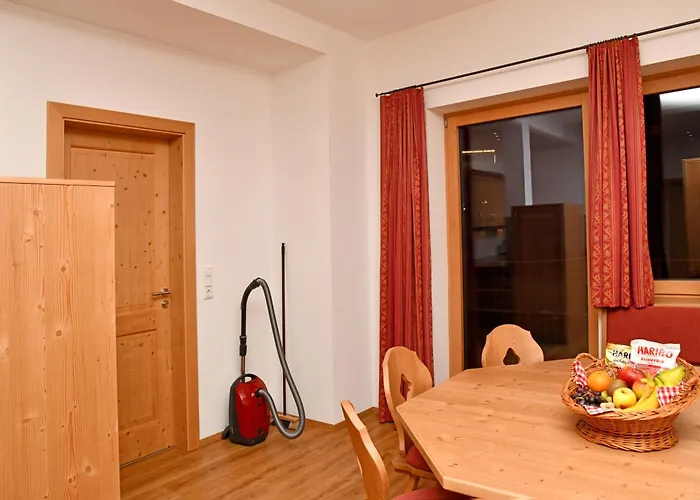 Neben Der Gondelbahn - Haus Nord ブリクセン イン ターレ