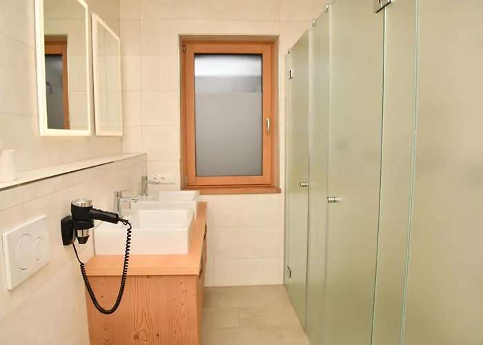 Neben Der Gondelbahn - Haus Nord ブリクセン イン ターレ